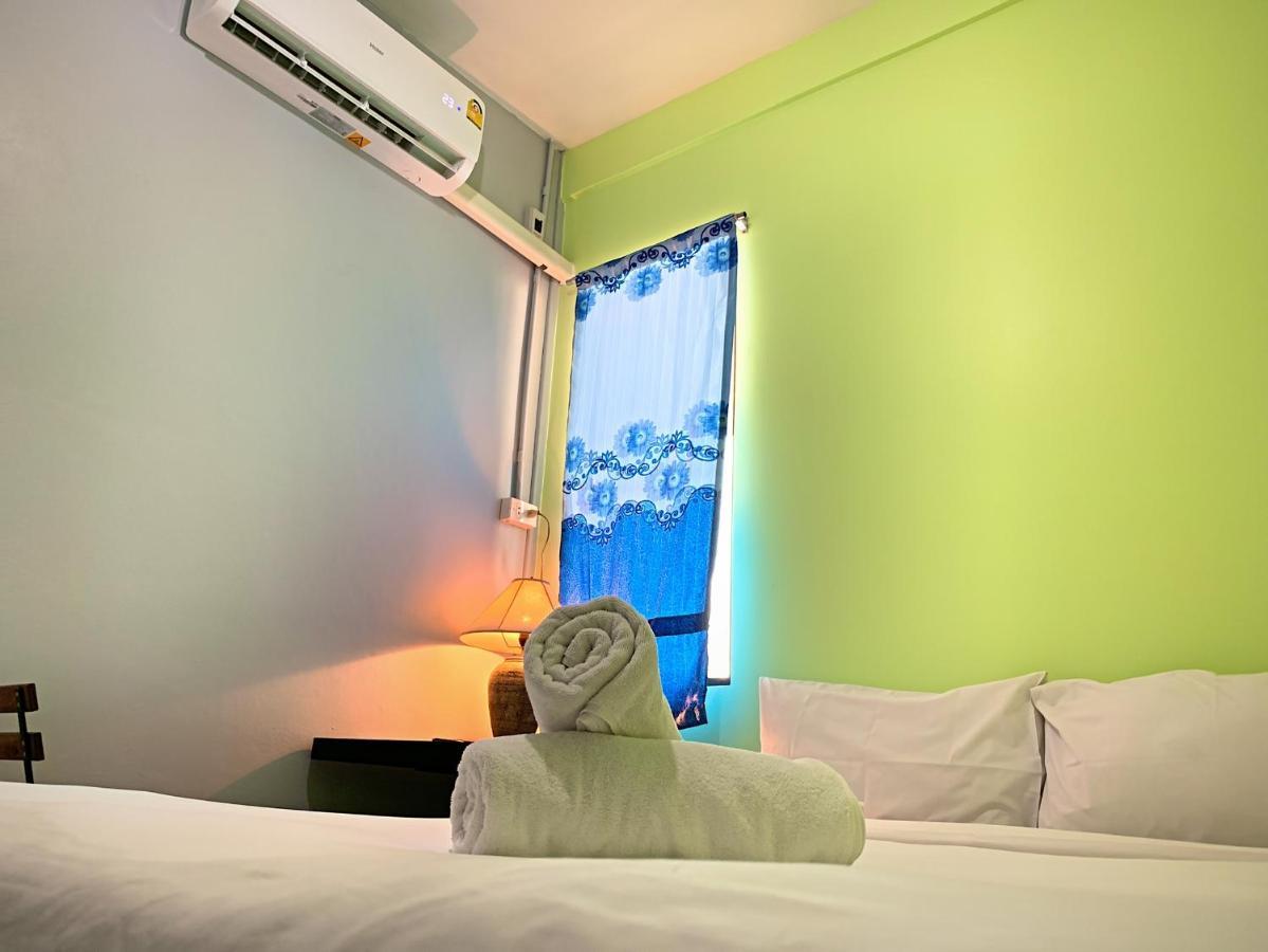 Wanderlust Bangkok Hostel Dış mekan fotoğraf